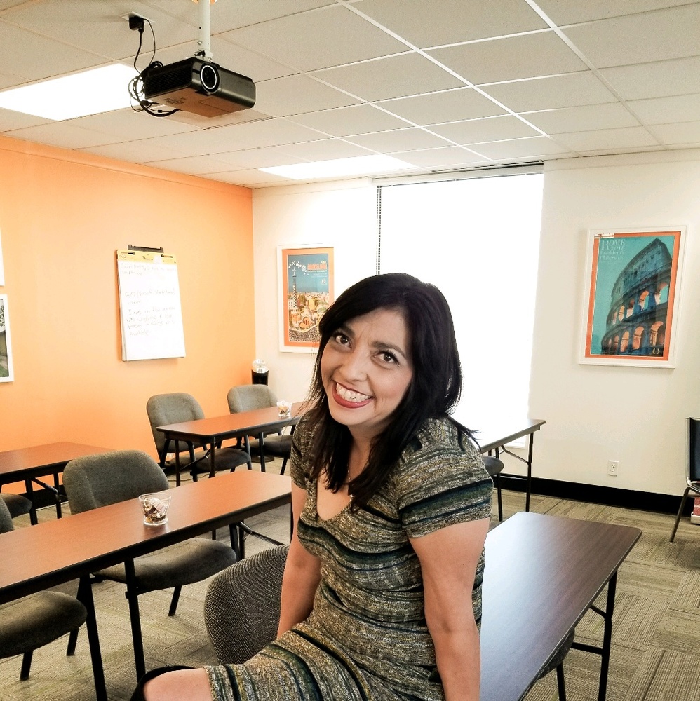 Meet your Posher, Monica